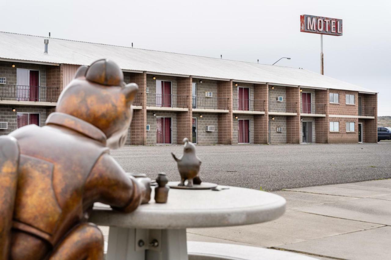 M&M Motel Connell Exterior foto